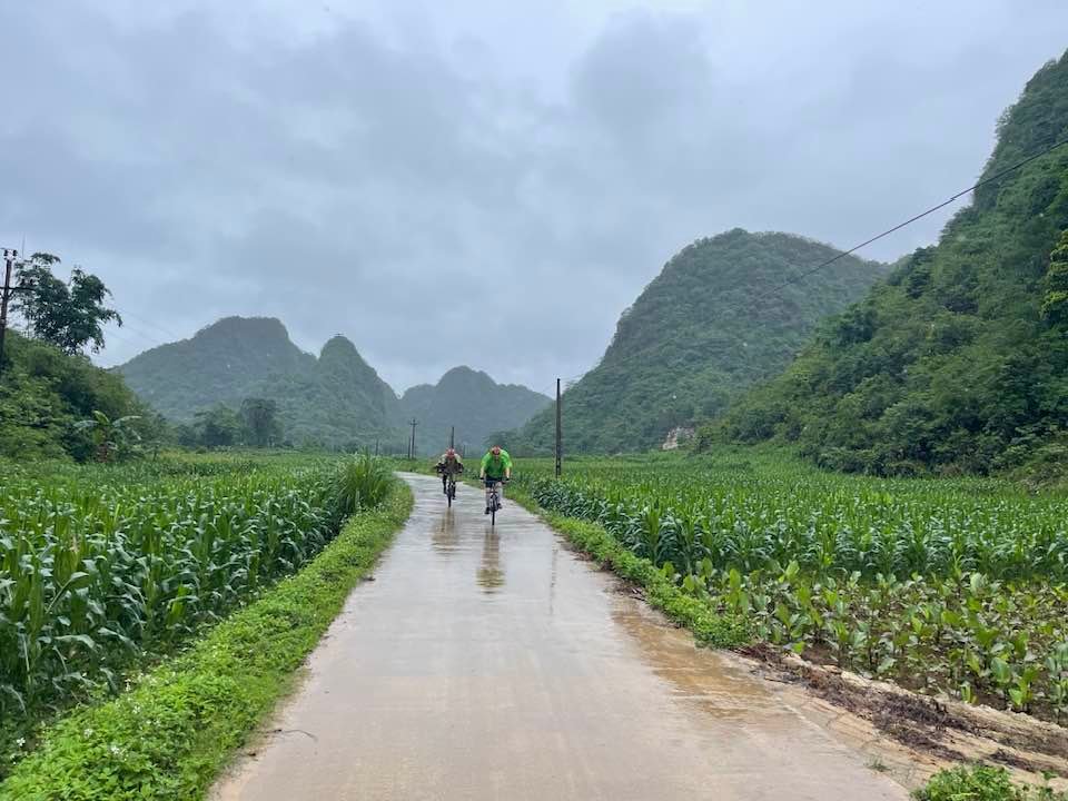 1778656192_northwest-vietnam-biking-trip-sapa-dien-bien-hanoi-9-days (10).jpg